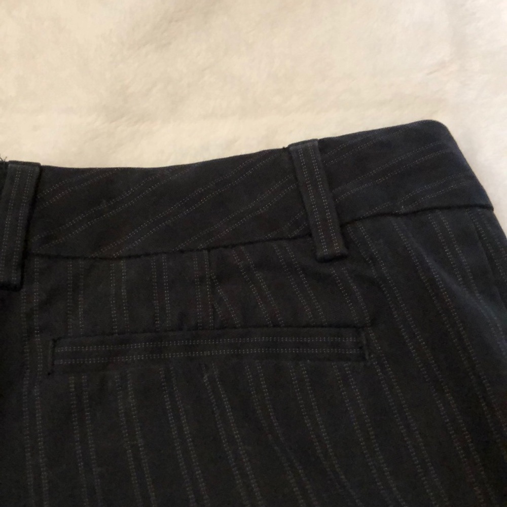 Gap wide leg trouser with subtle pin stripe - Picture 6 of 7
